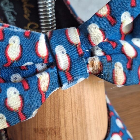 Irregular Choice Women 40 US 9 Canvas Bird Mary Jane Bow Retro Pinup Heels Pumps - Picture 3 of 16